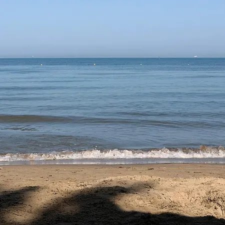 Beachfront Golem (Tirana)